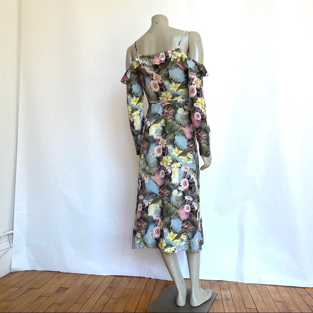 Floral wrap dress - Picture 7 of 16
